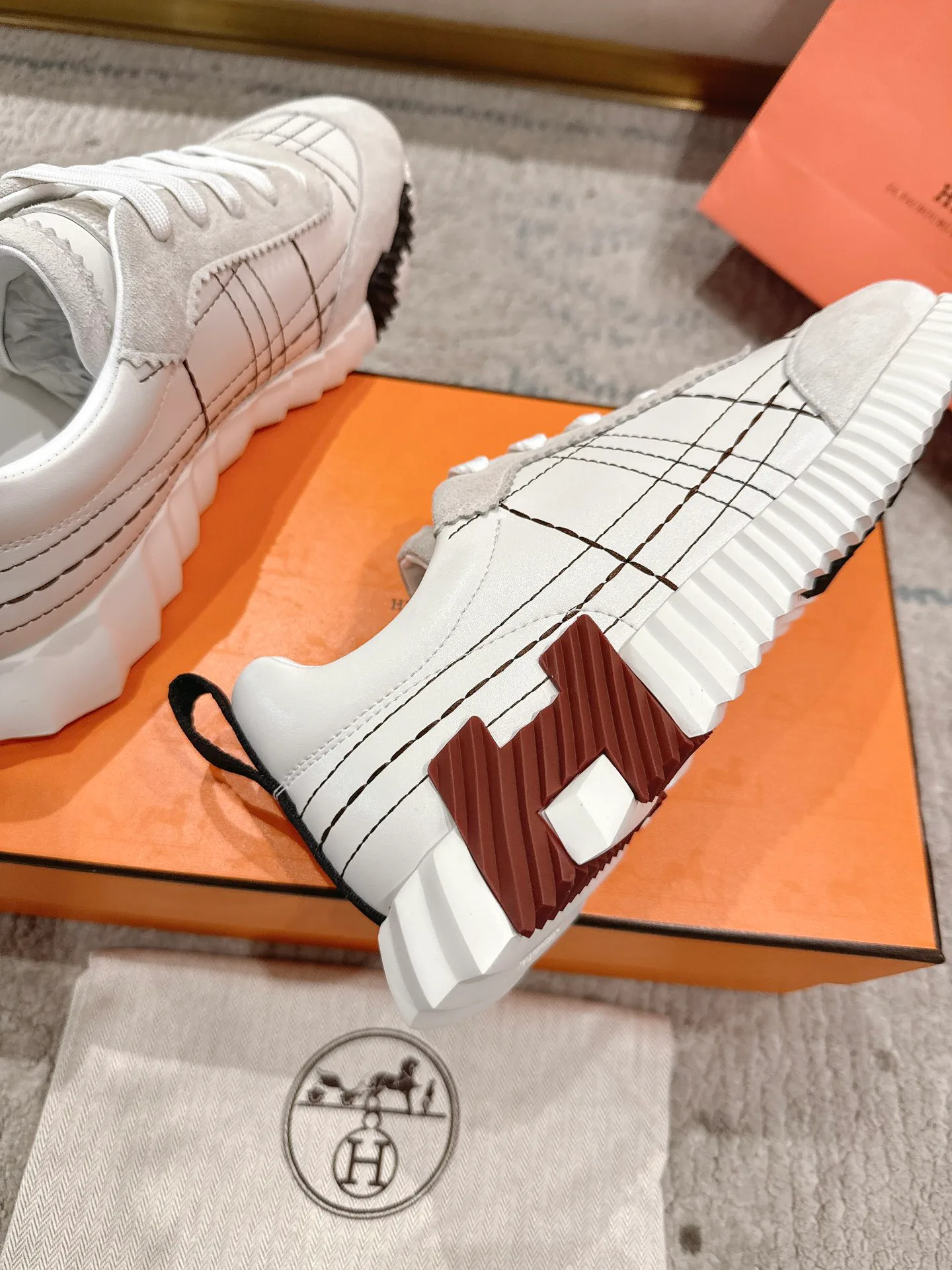 Кроссовки Женские Hermes 11738665