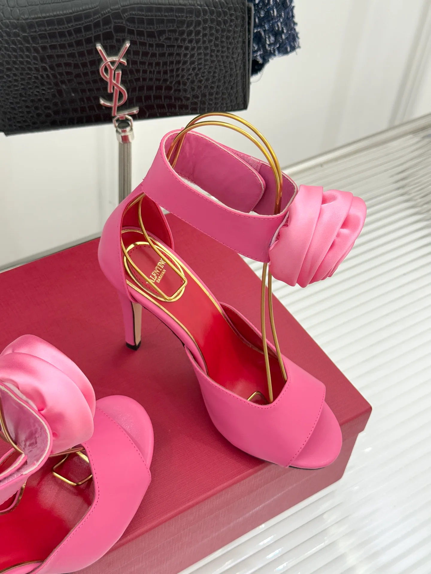 Босоножки Женские Valentino 133108