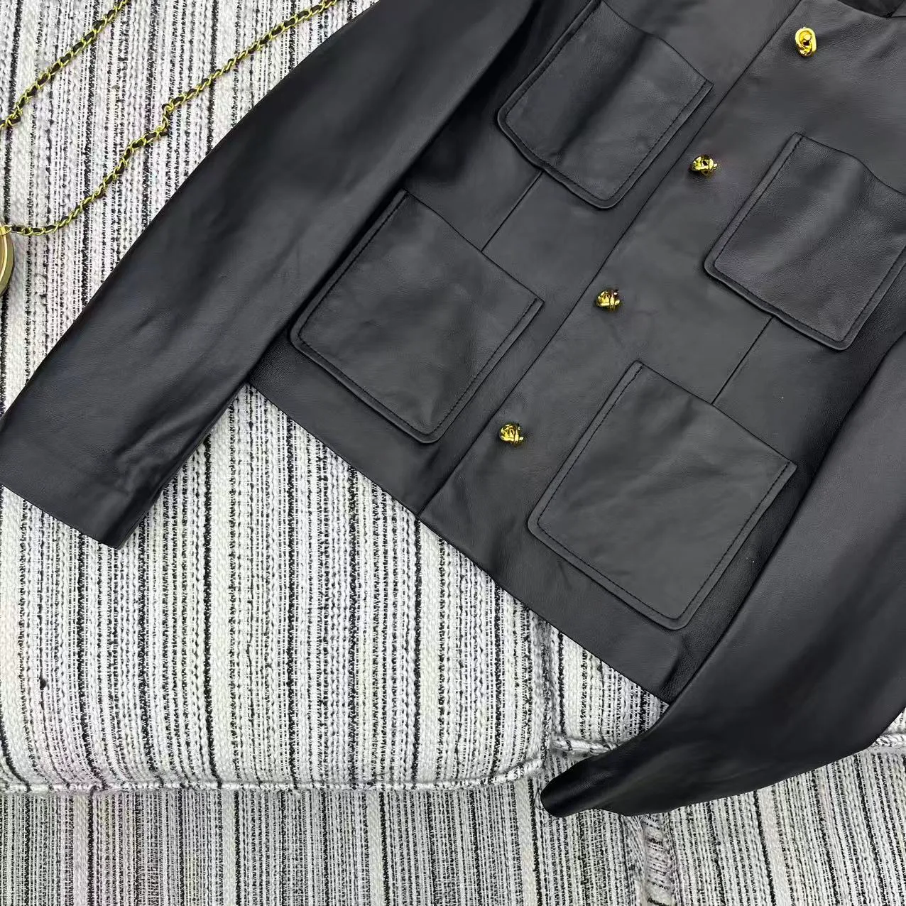 Кожаные Куртки И Дублёнки Женские Bottega Veneta 11679199