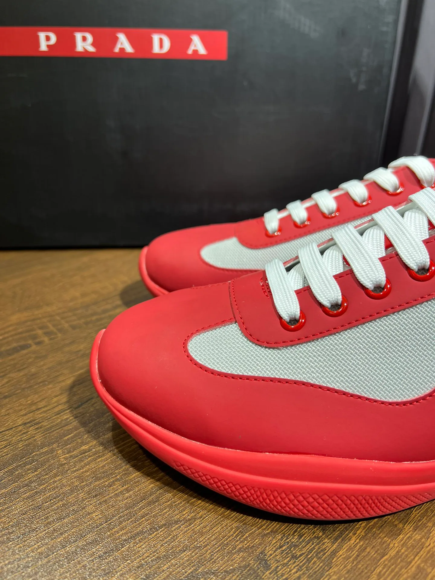 Кроссовки Мужские Prada 11010548