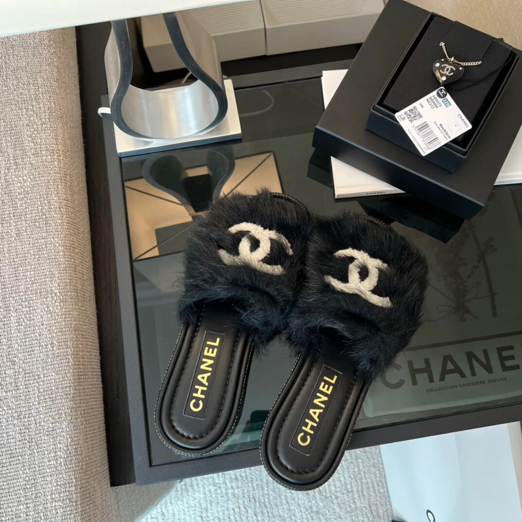 Тапочки Женские Chanel 18549719