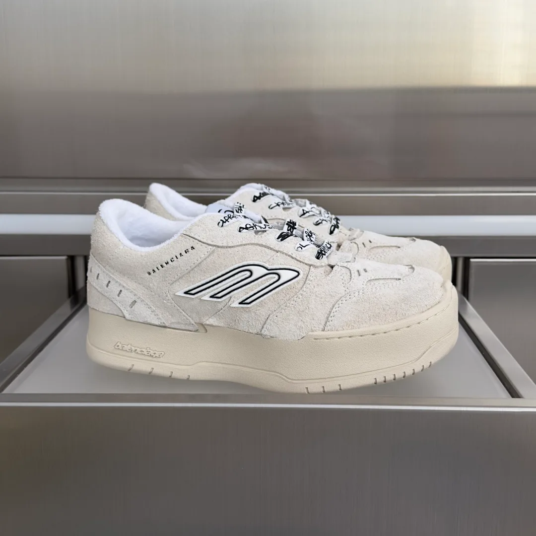 Кроссовки Женские Balenciaga 11235127