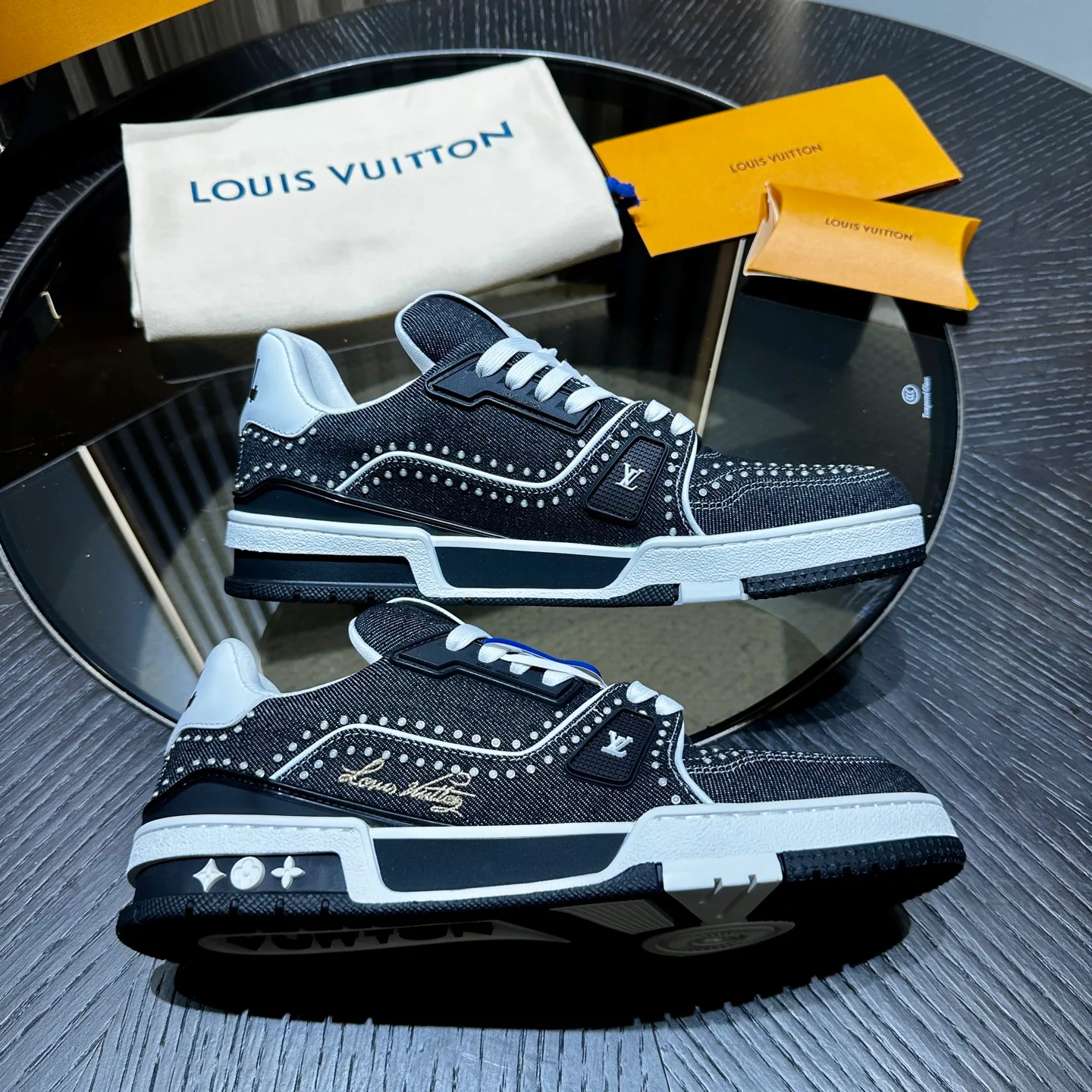 Кроссовки Женские Louis Vuitton 857718
