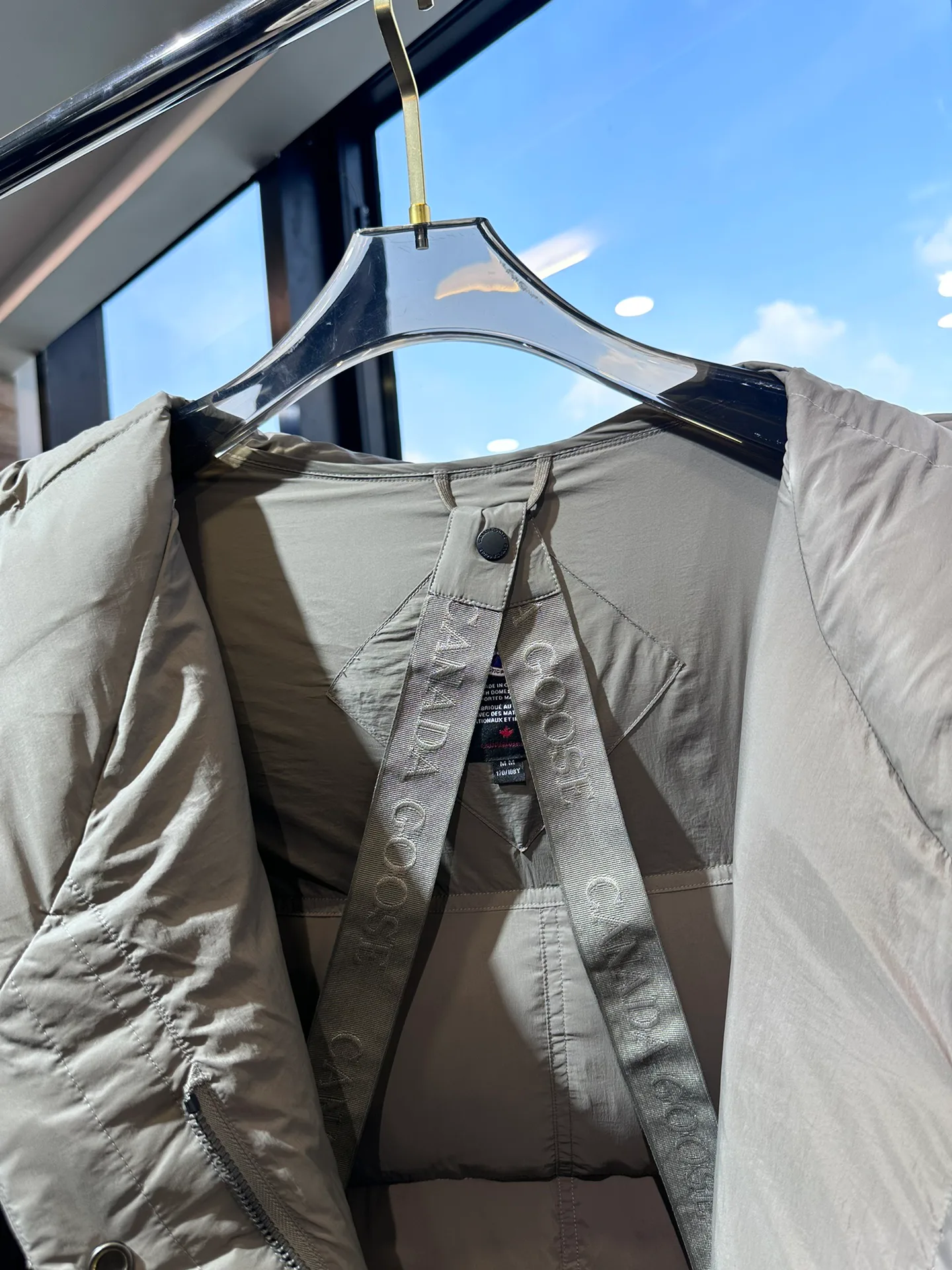 Куртки И Пуховики Женские Canada Goose 18911429