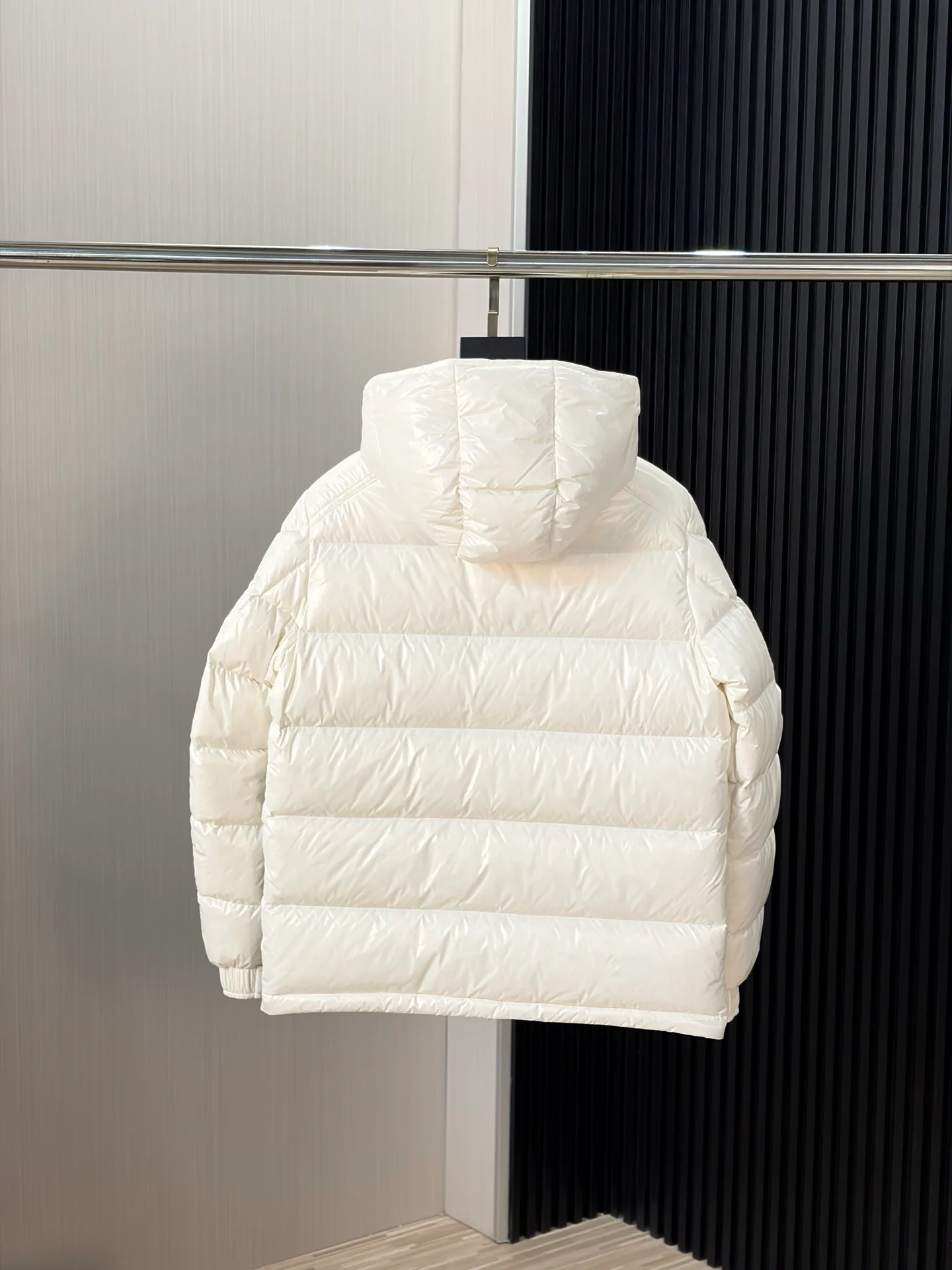 Куртки И Пуховики Женские Moncler 18228820