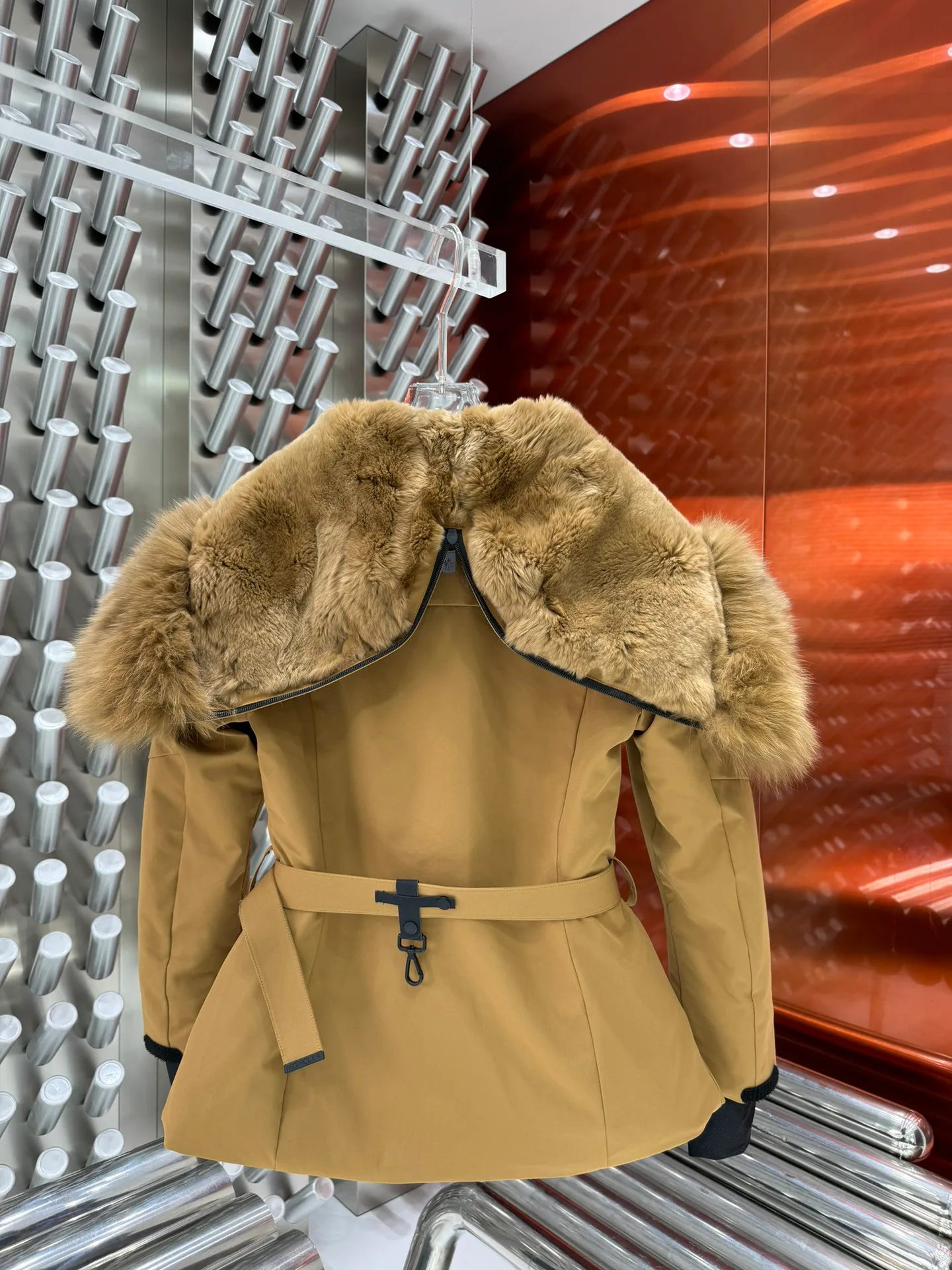 Куртки И Пуховики Женские Moncler 19648664