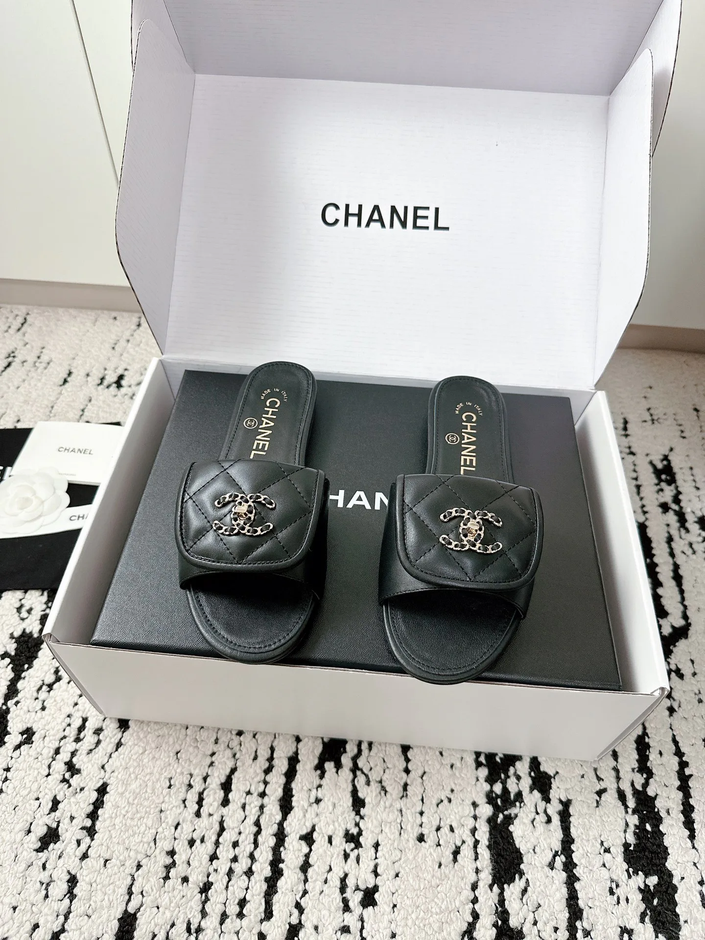 Шлепанцы Женские Chanel 11026193
