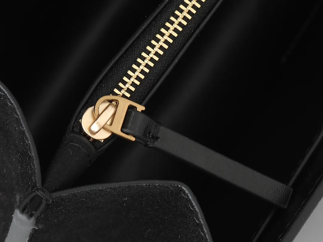 Сумки На Ремне Женские Tory Burch 11204138