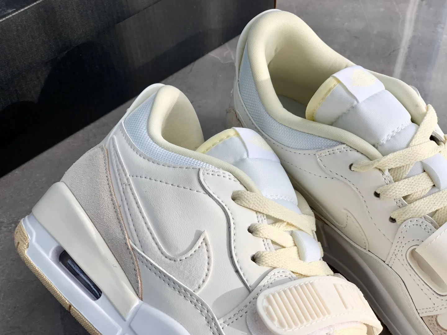 Кроссовки Женские Nike 4281