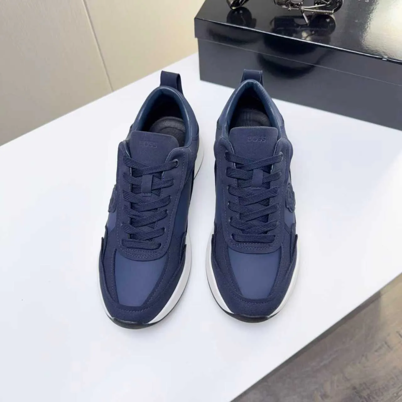 Кроссовки Женские Hugo Boss 236001