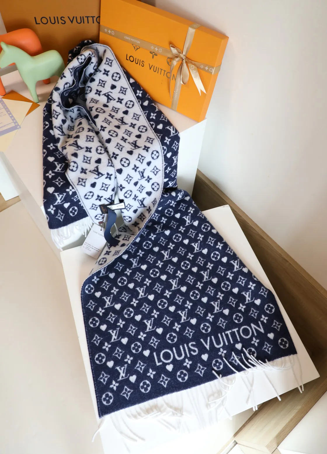 Шарфы Louis Vuitton 184246