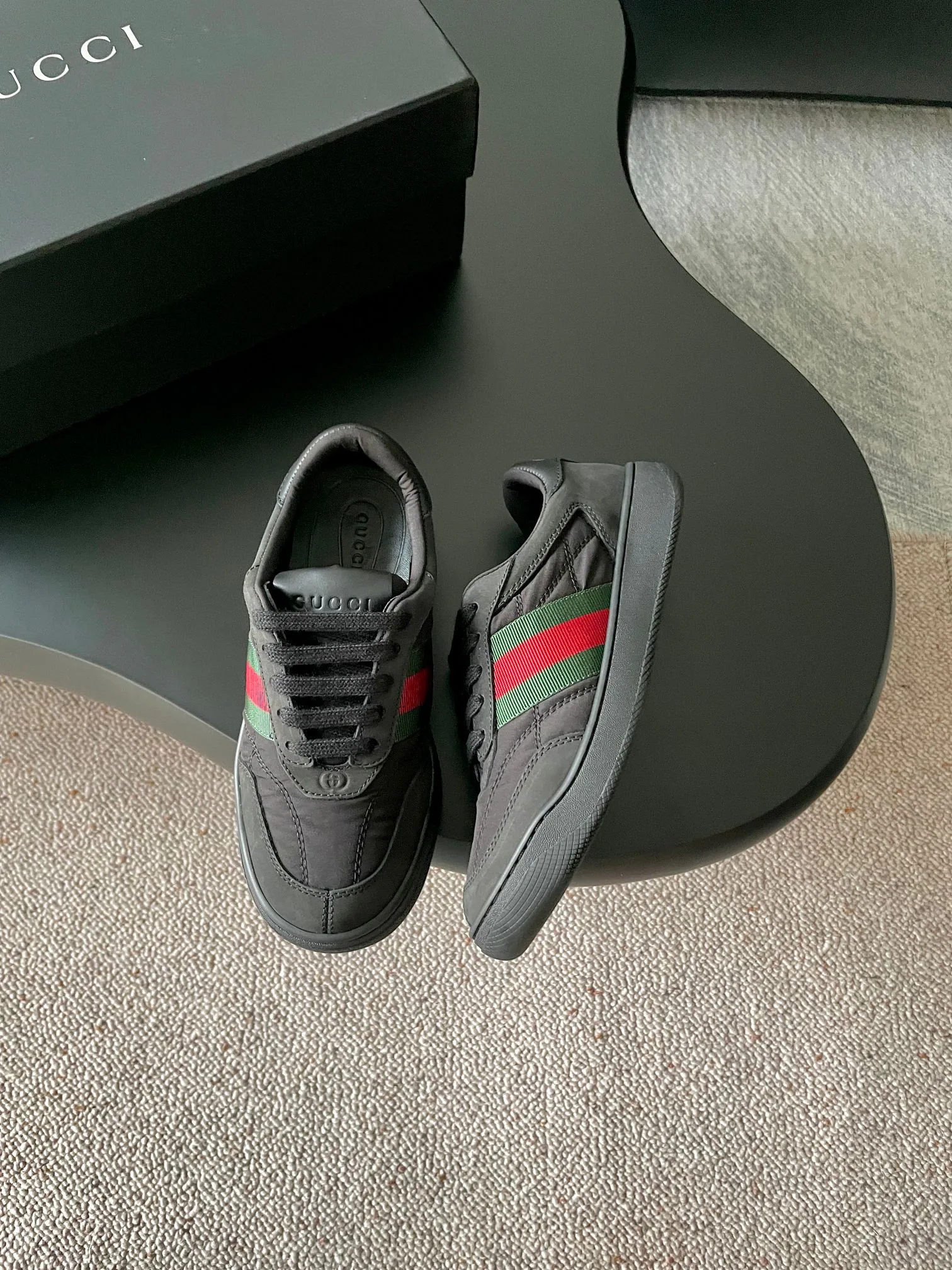 Кроссовки Женские Gucci 18766072