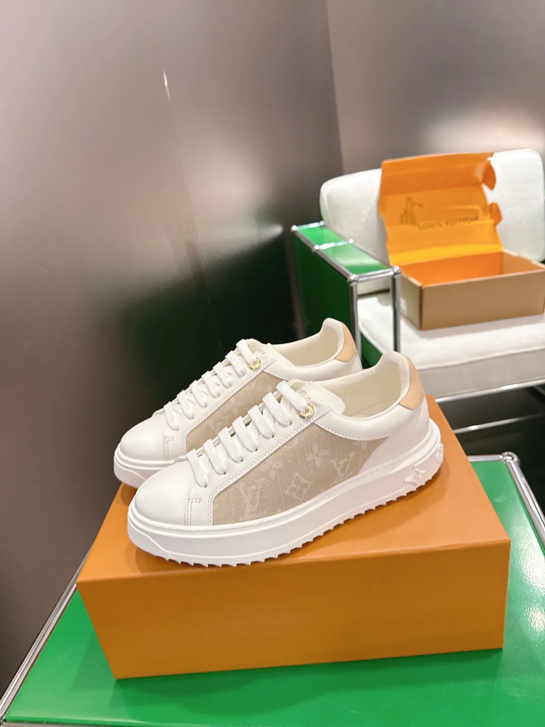 Кеды Женские Louis Vuitton 13152674