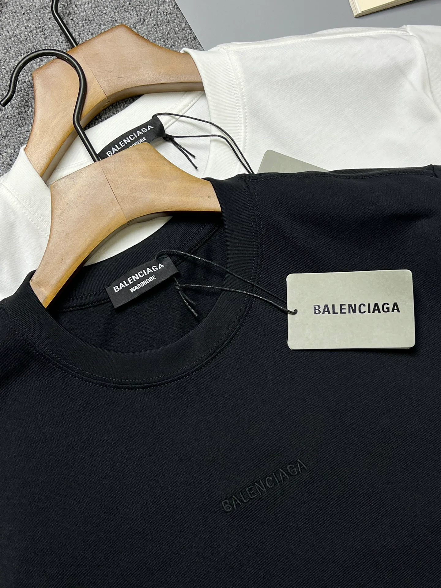 Футболки Женские Balenciaga 1799399
