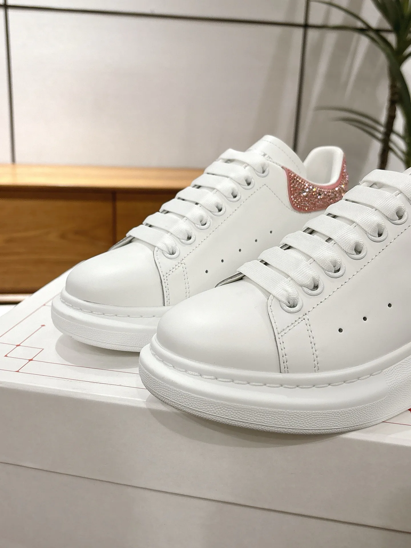 Кроссовки Женские Alexander Mcqueen 3446222