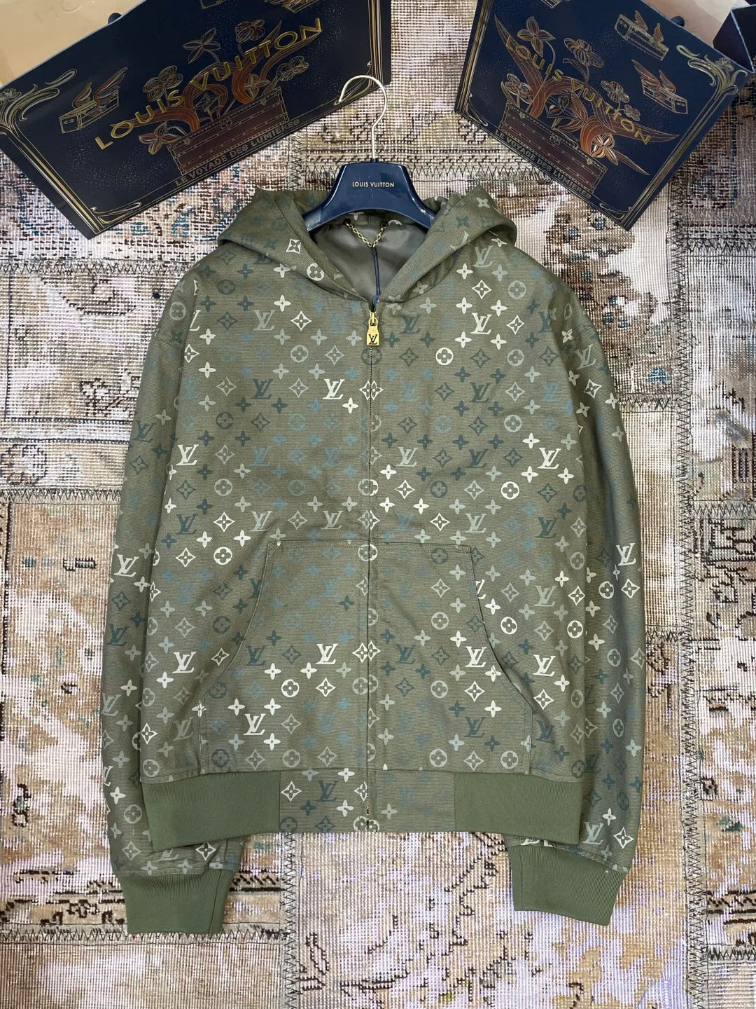 Куртки И Пуховики Мужские Louis Vuitton 5877487