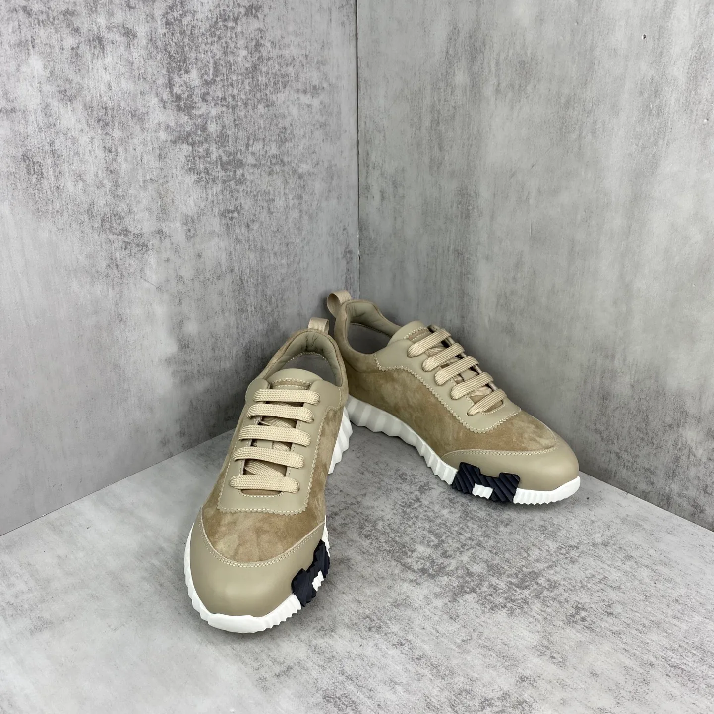 Кроссовки Женские Hermes 110675