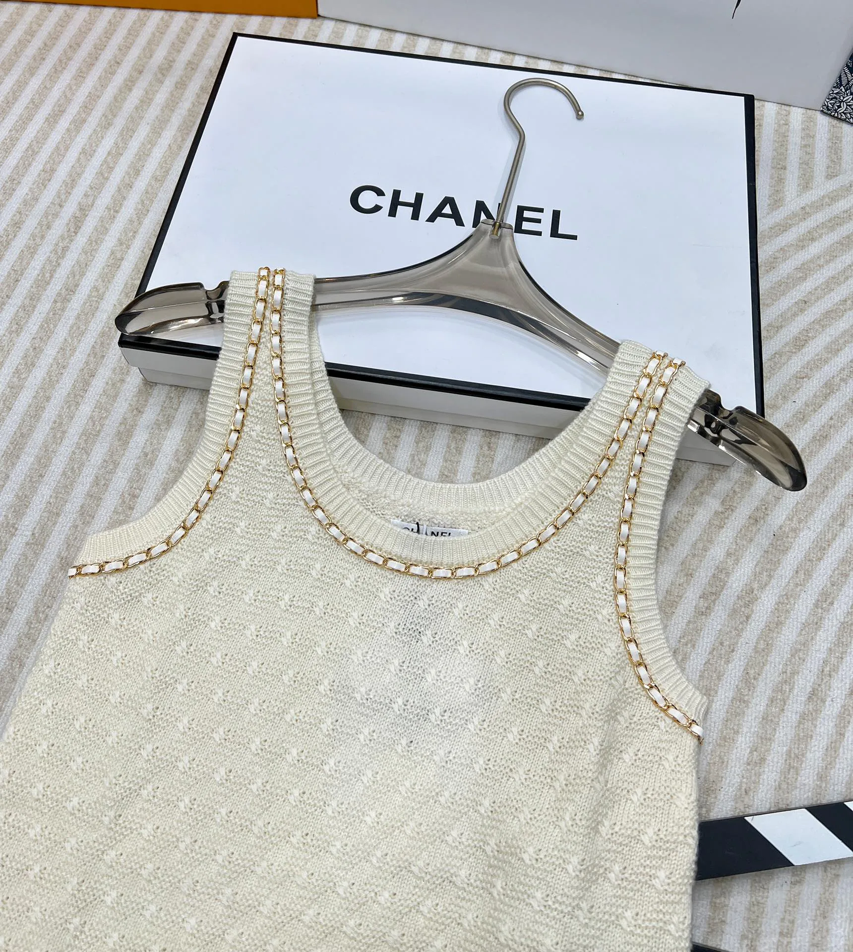 Жилеты Женские Chanel 6173075