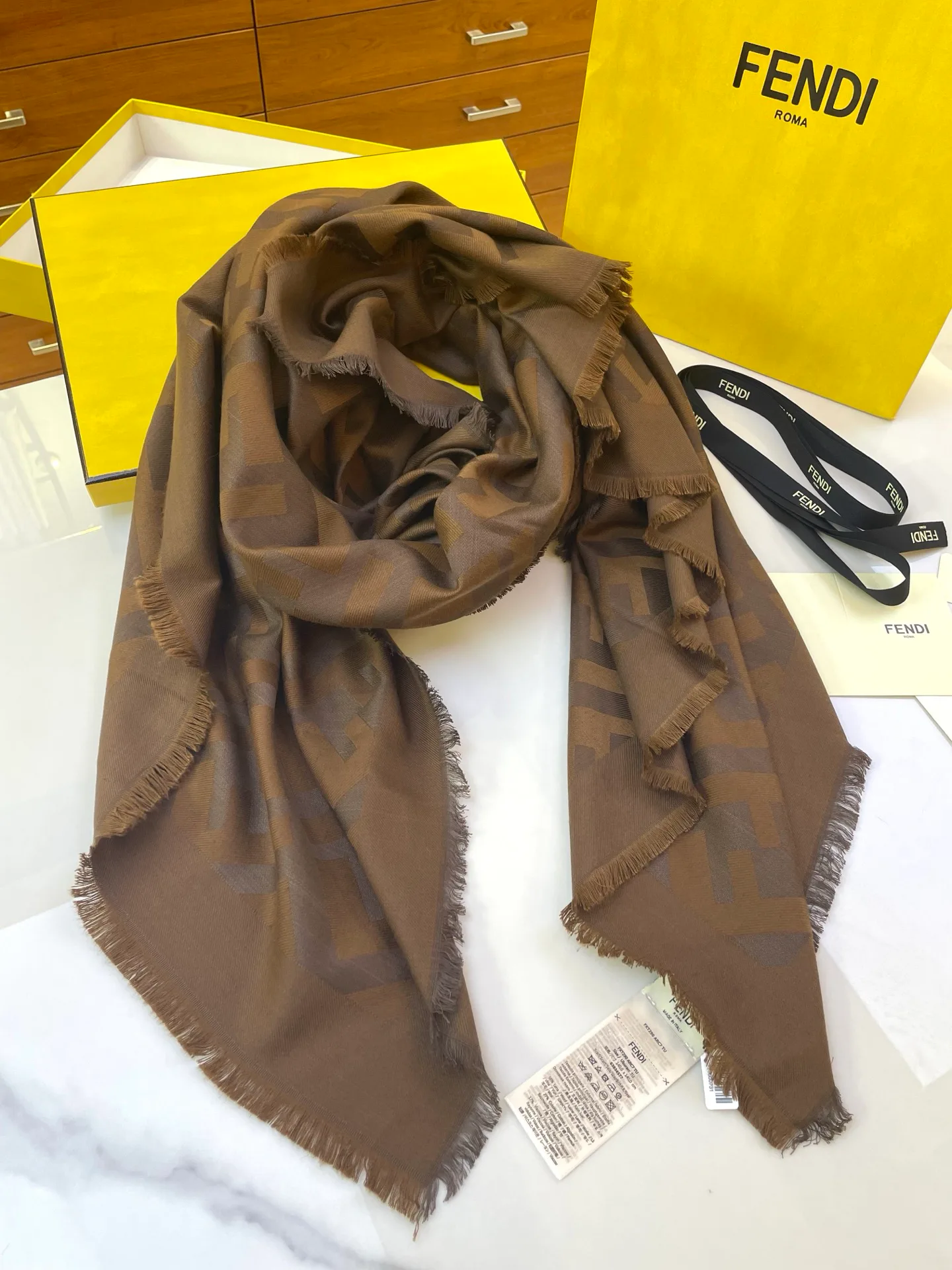 Шарфы Fendi 1981507