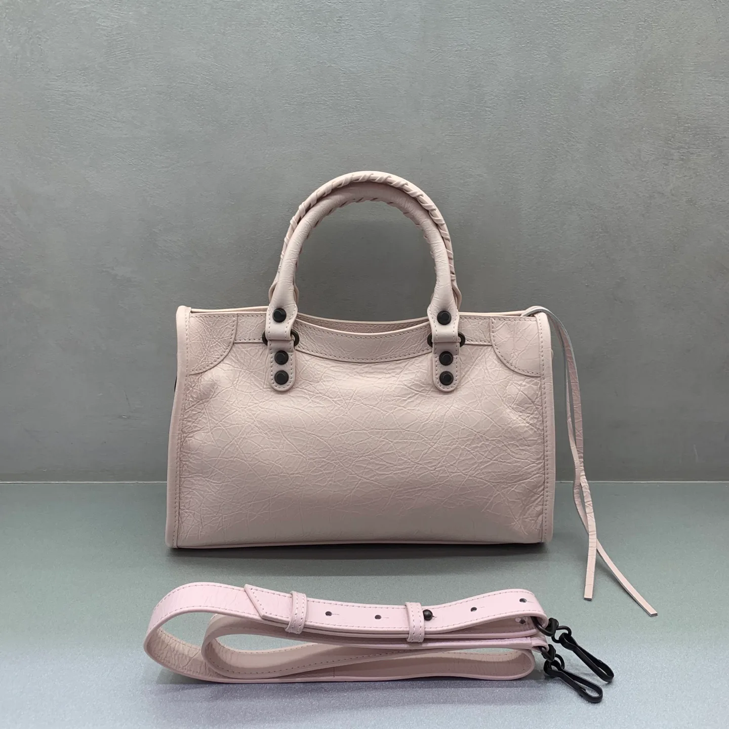 Классические Сумки Женские Balenciaga 13363974