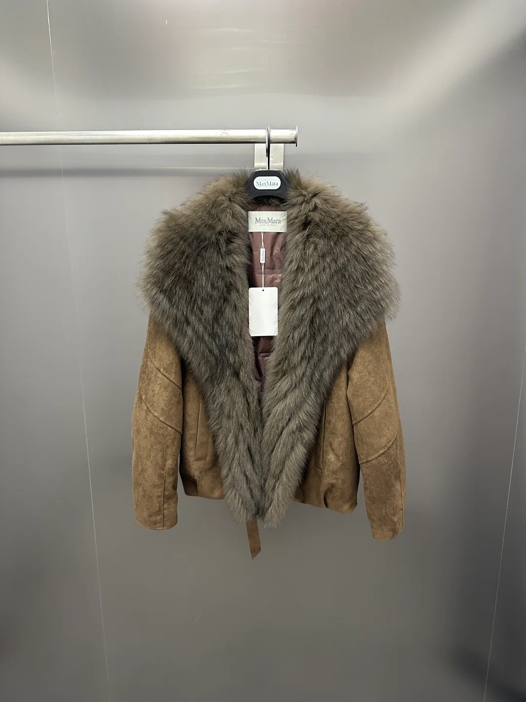 Куртки И Пуховики Женские Max Mara 18702435