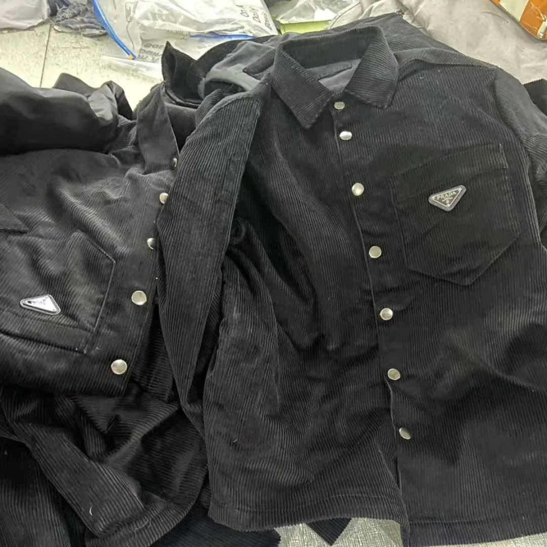 Куртки И Пуховики Женские Prada 118643