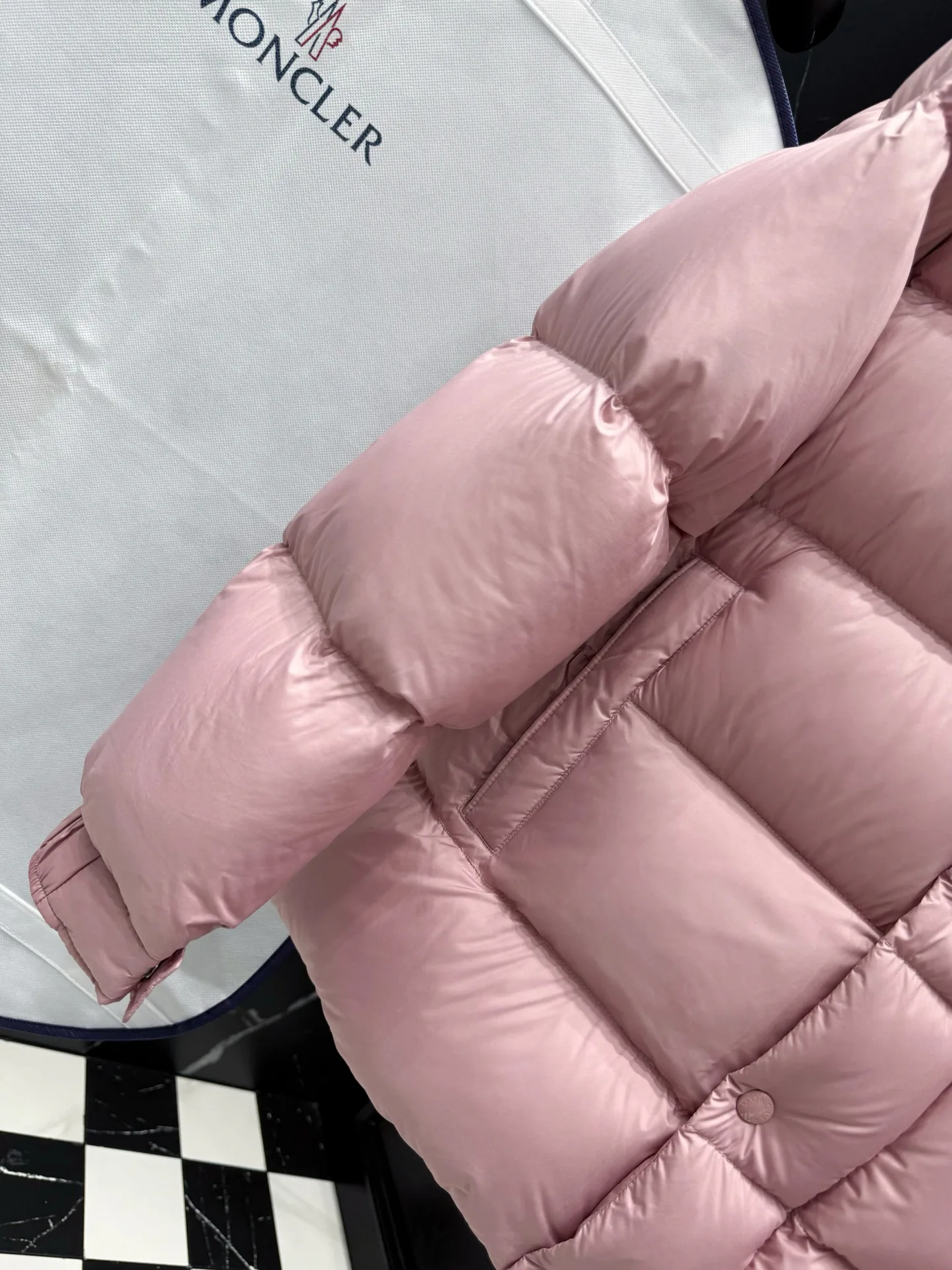 Куртки И Пуховики Женские Moncler 18035671