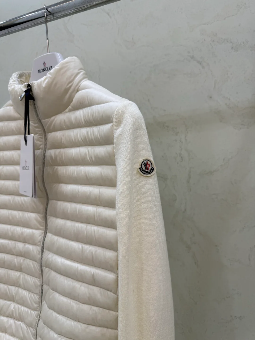 Куртки И Пуховики Женские Moncler 17918887