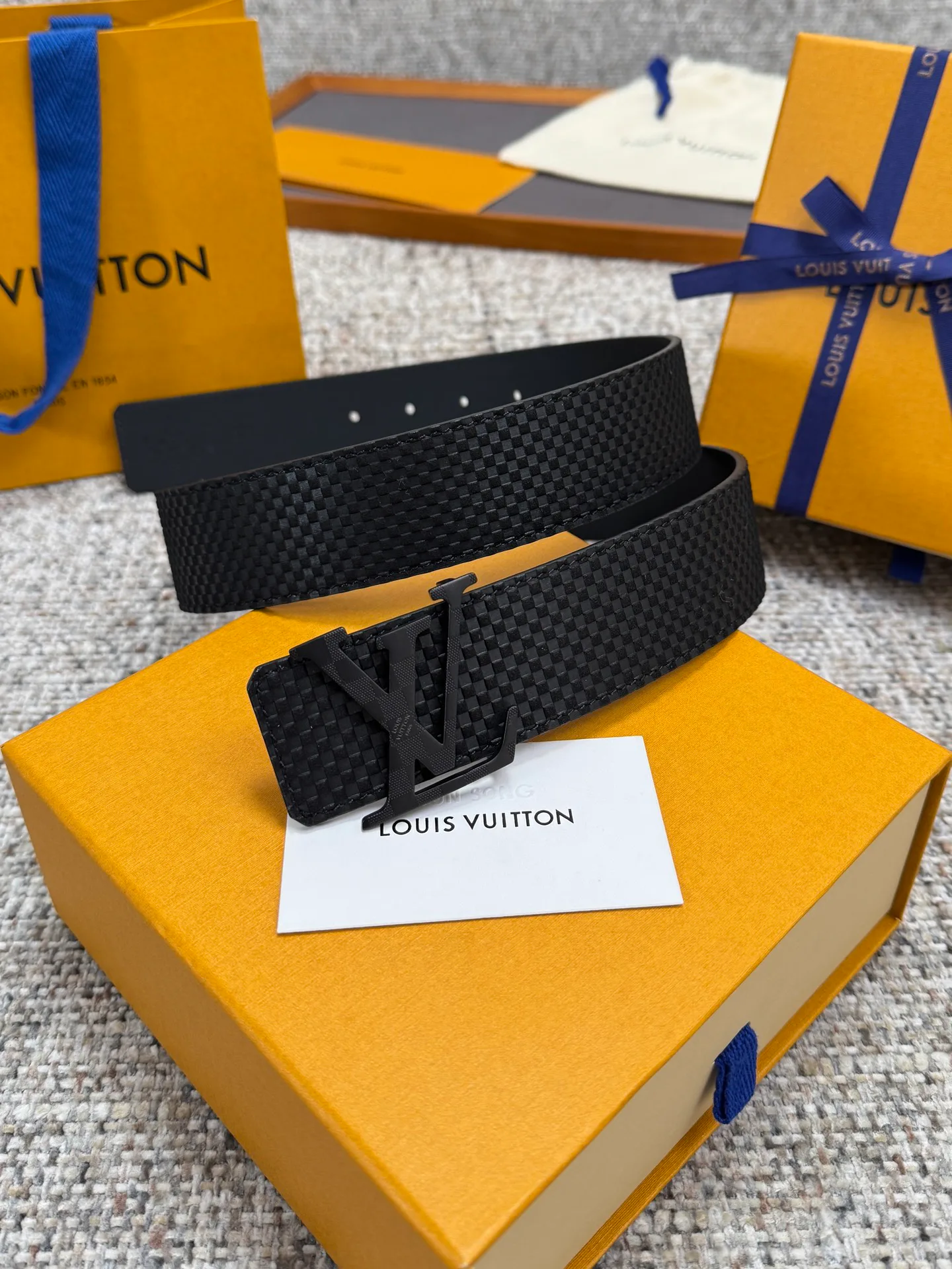 Ремни Louis Vuitton 11248586