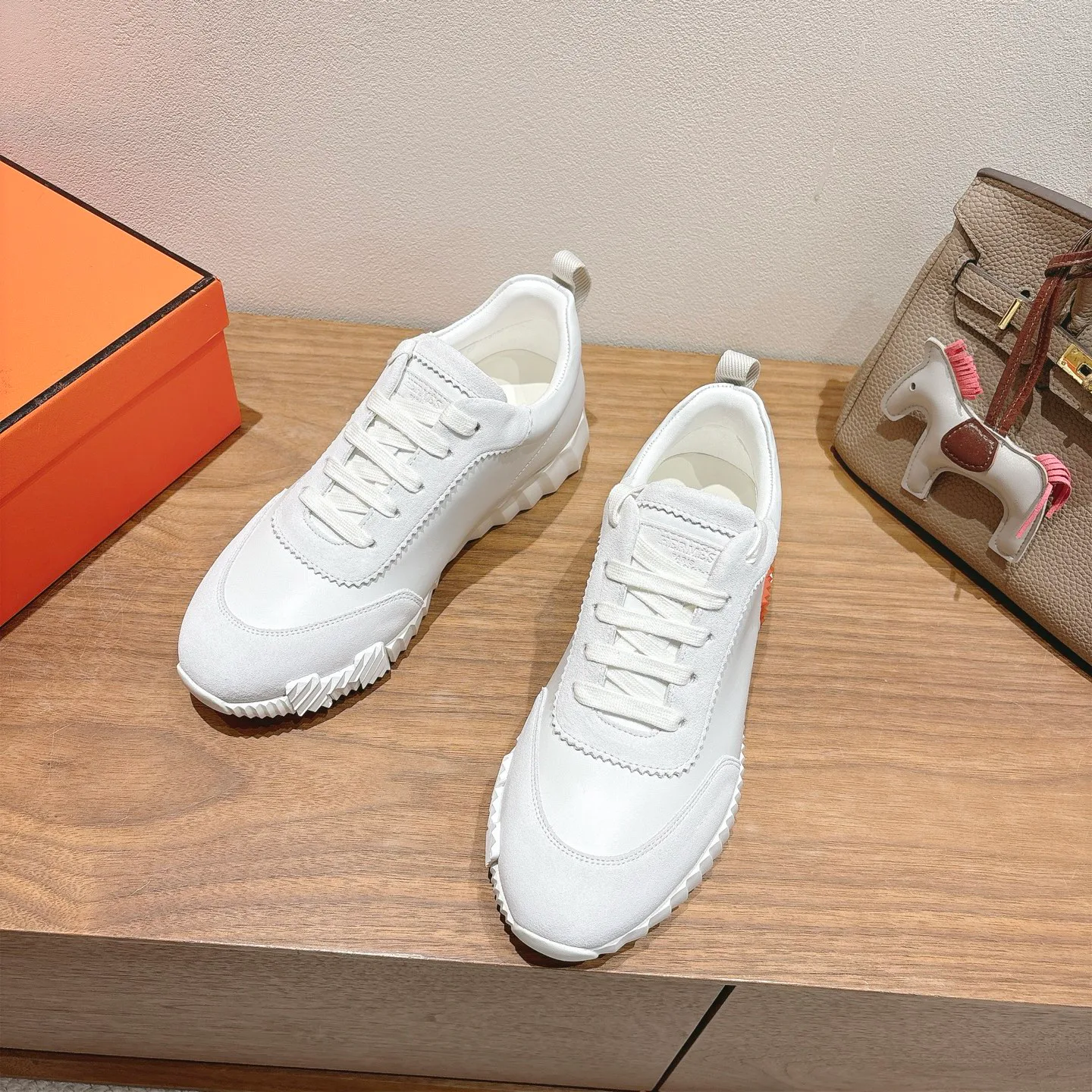 Кроссовки Женские Hermes 18729680