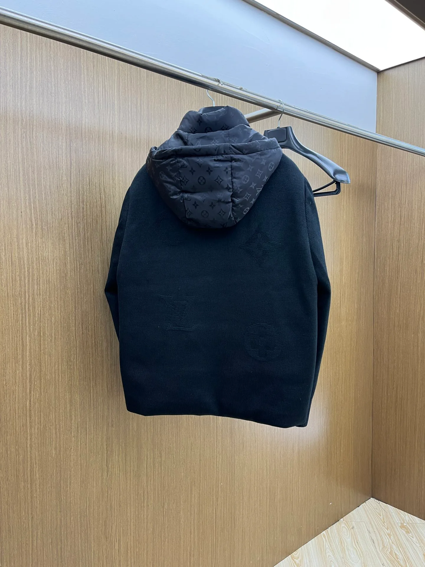 Куртки И Пуховики Мужские Louis Vuitton 988650