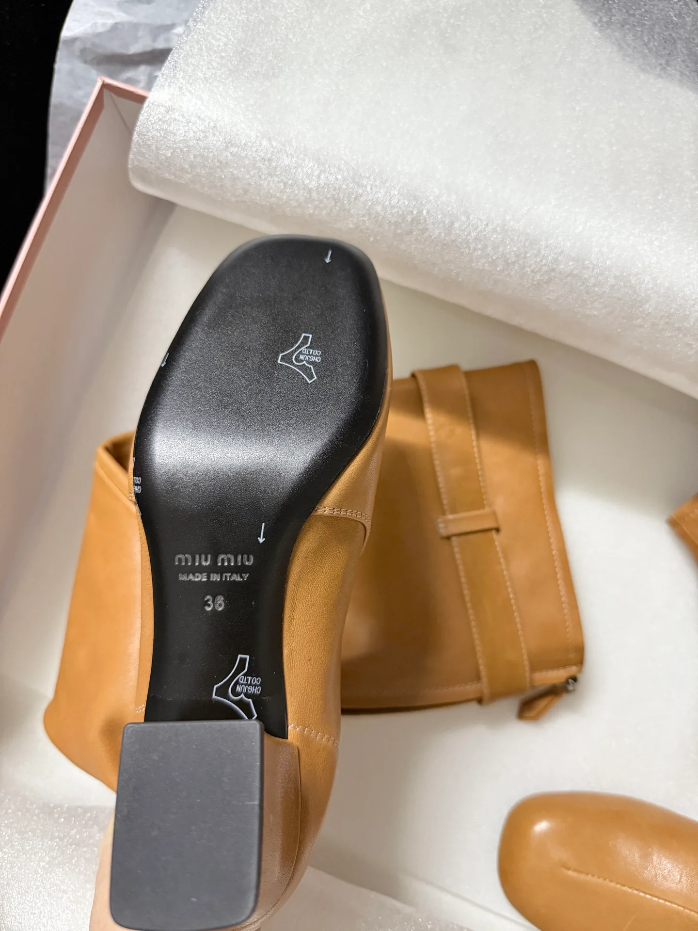 Сапоги Женские Miu Miu 18249524