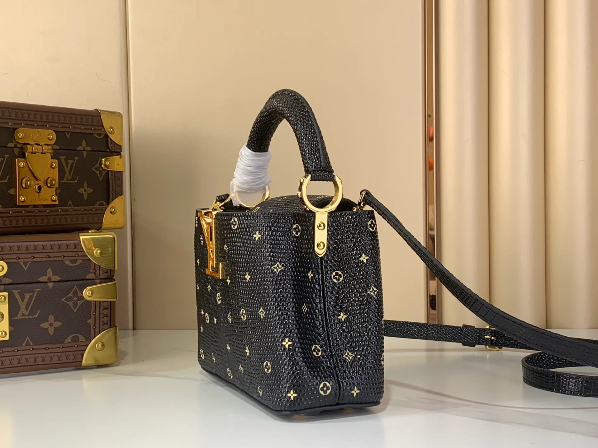 Клатчи Женские Louis Vuitton 11509354