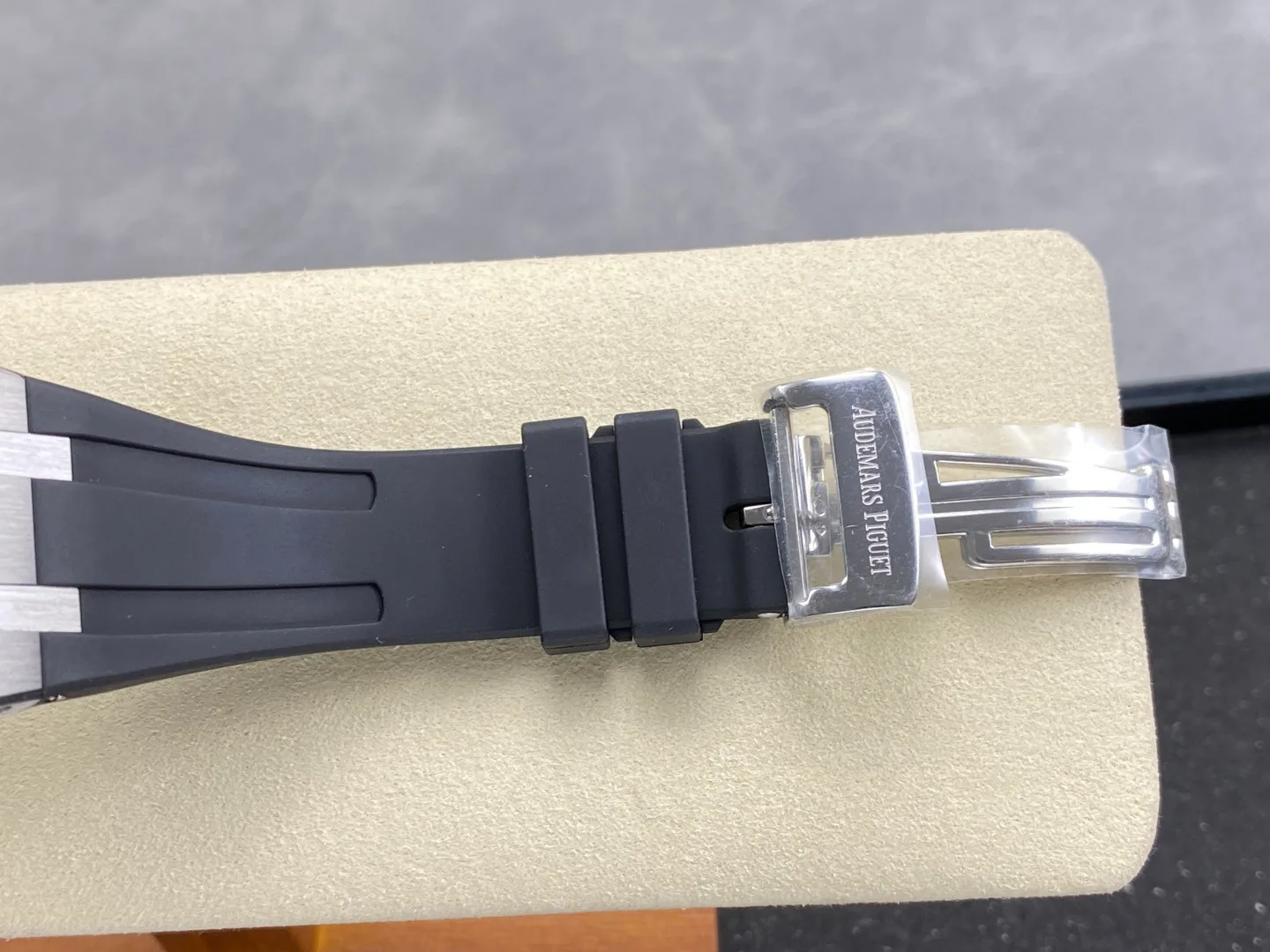 Часы Женские Audemars Piguet 691931