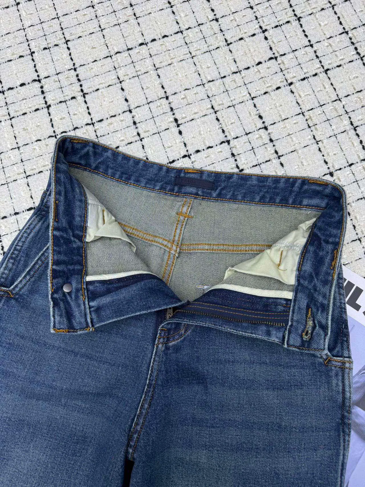 Джинсы Женские Prada 11895104