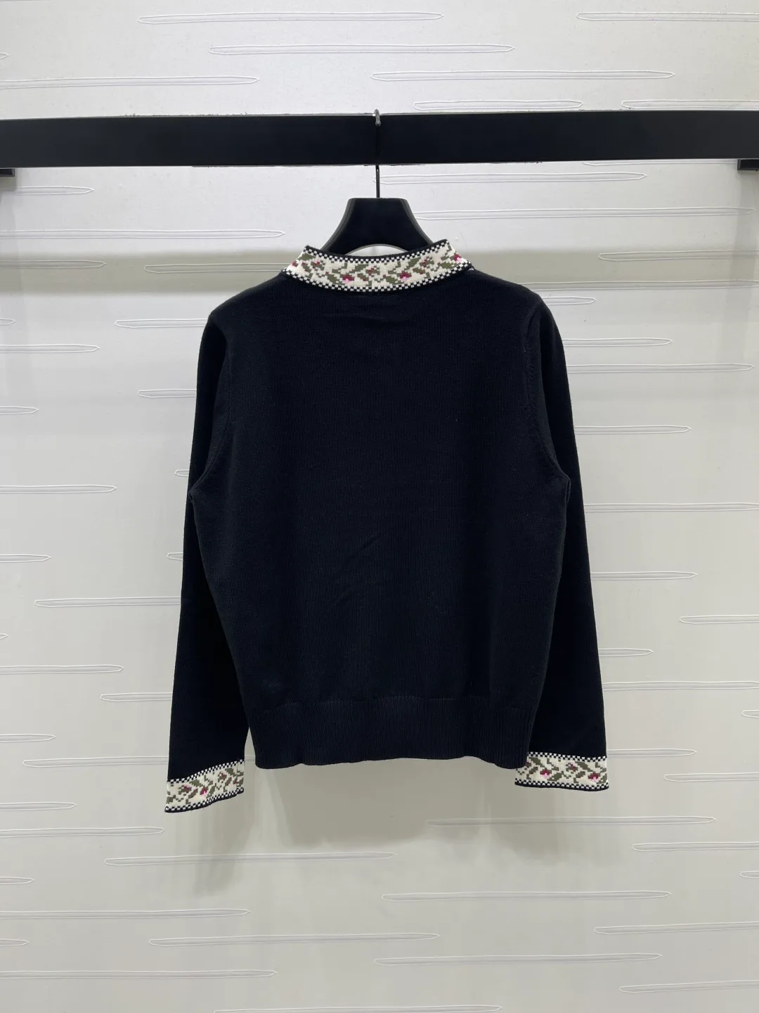 Джемперы И Свитеры Женские Chanel 18038632