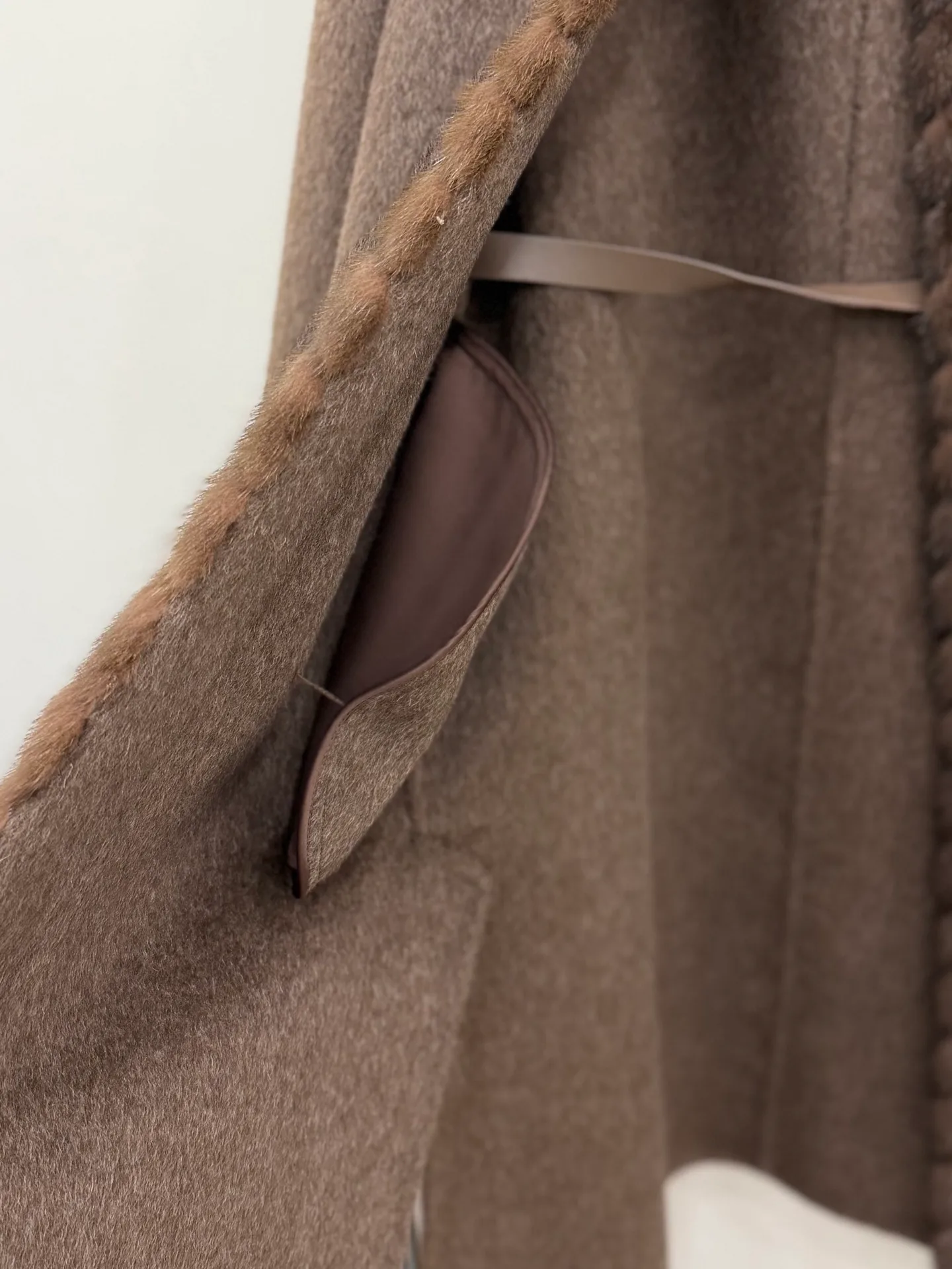 Пальто Женские Loro Piana 18277660