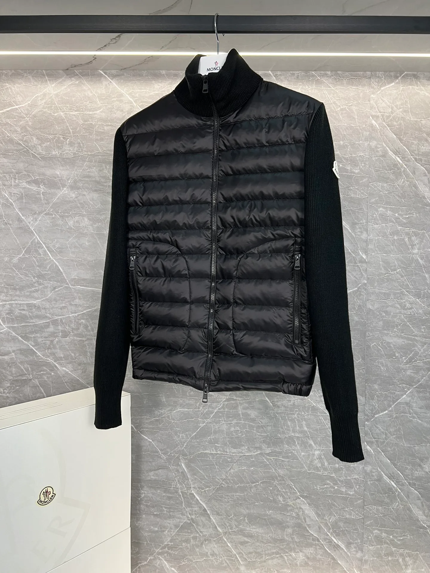 Куртки И Пуховики Женские Moncler 18131381