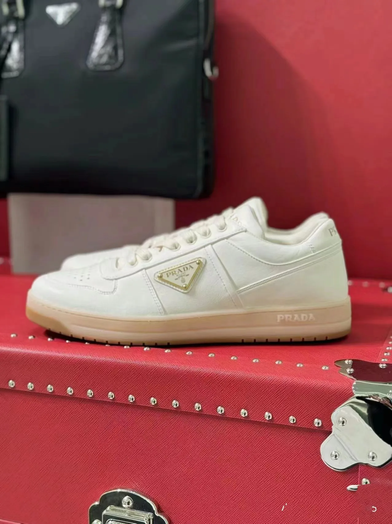 Кроссовки Мужские Prada 2492386