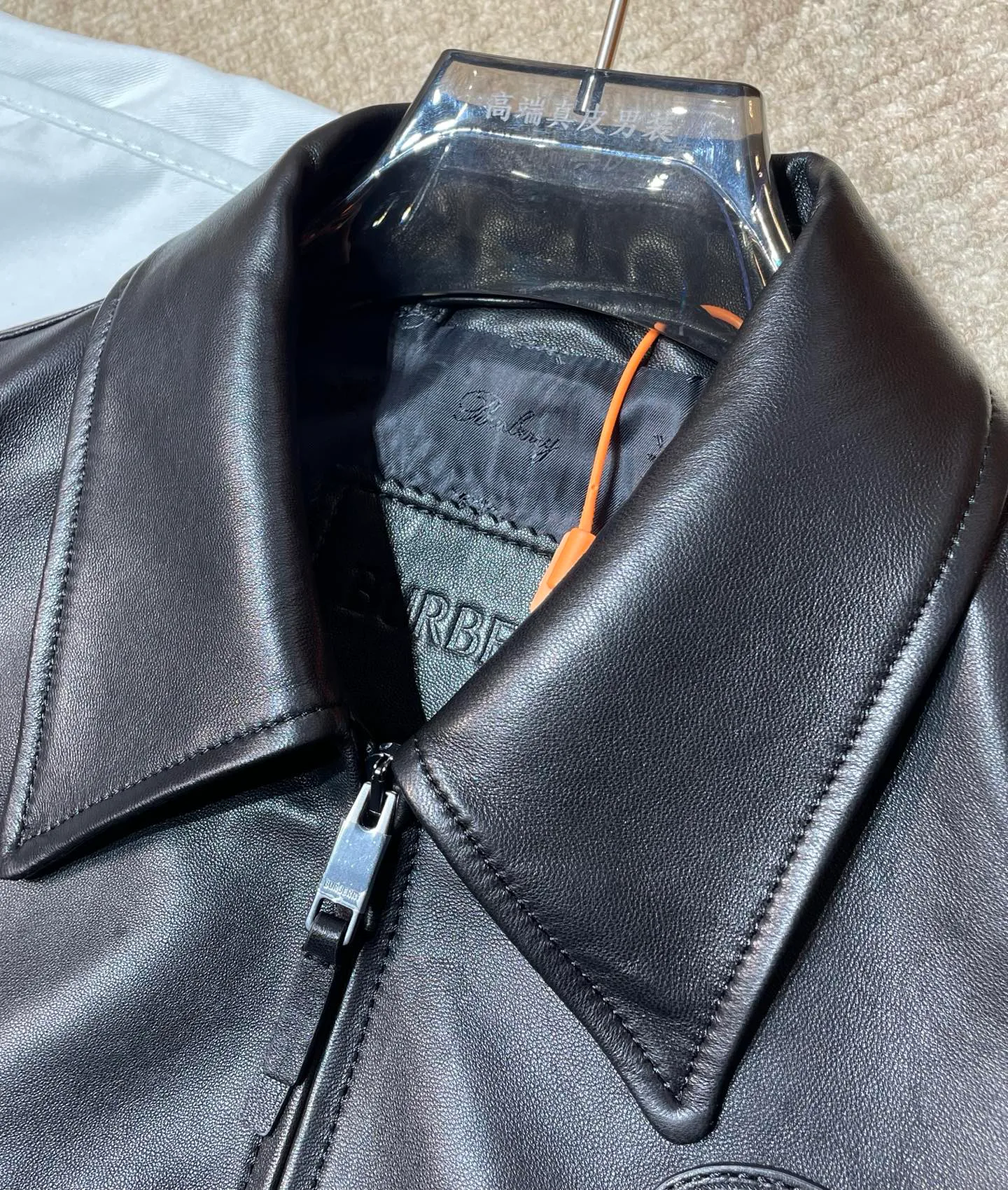 Кожаные Куртки И Дублёнки Женские Burberry 18235890