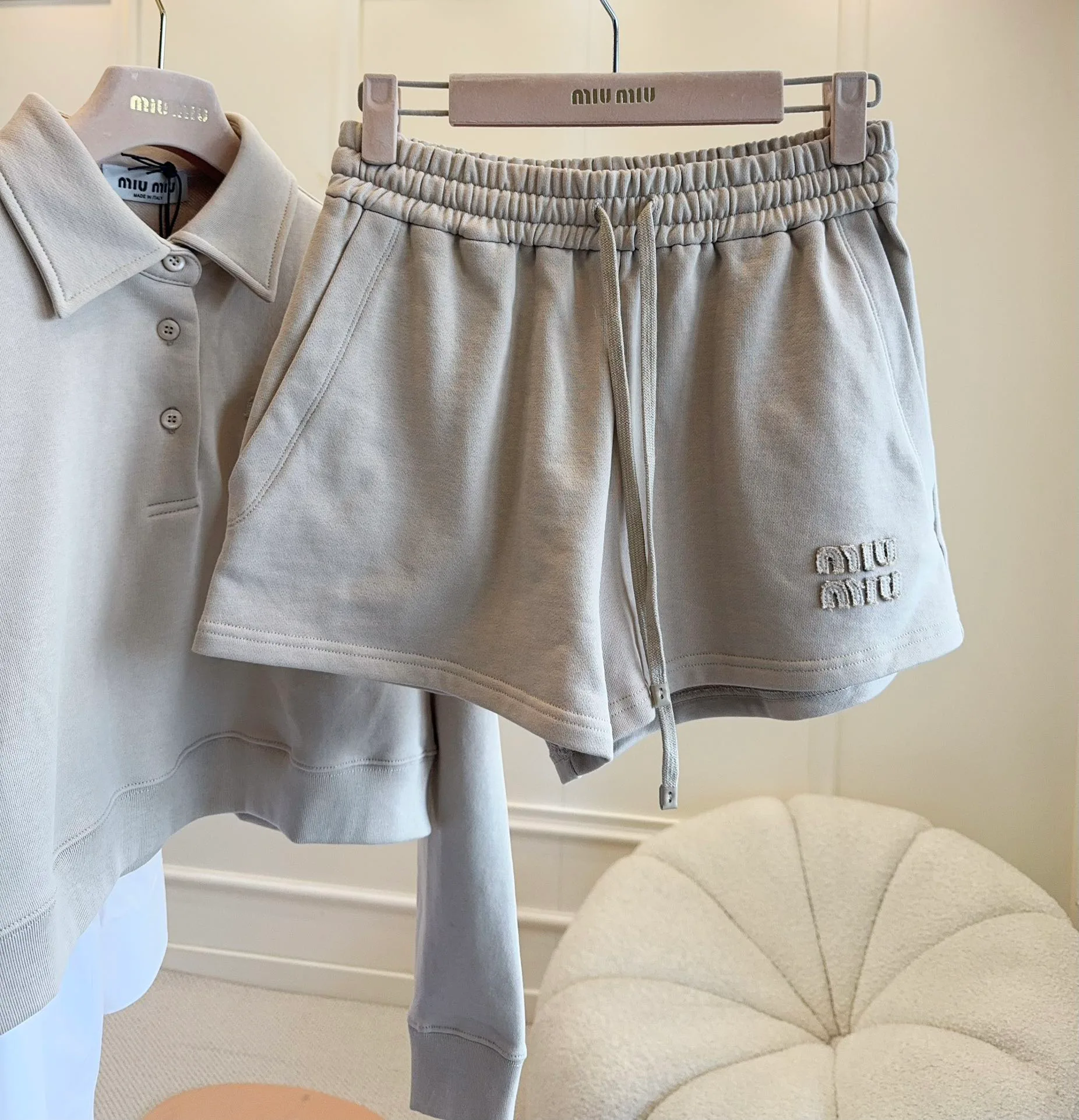 Шорты Женские Miu Miu 19107