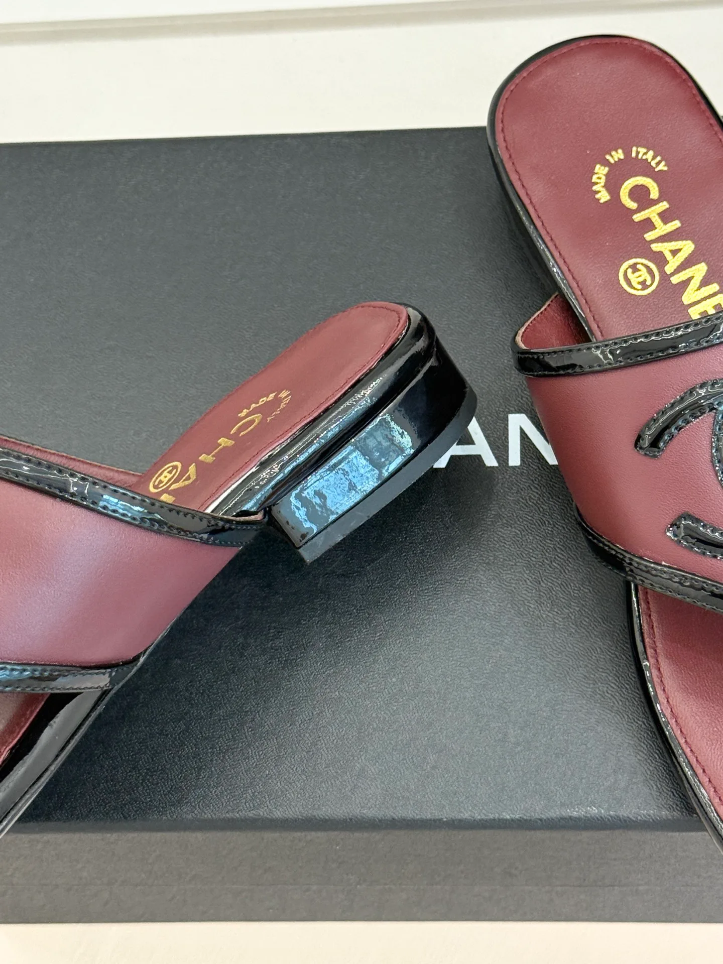 Шлепанцы Женские Chanel 17425288