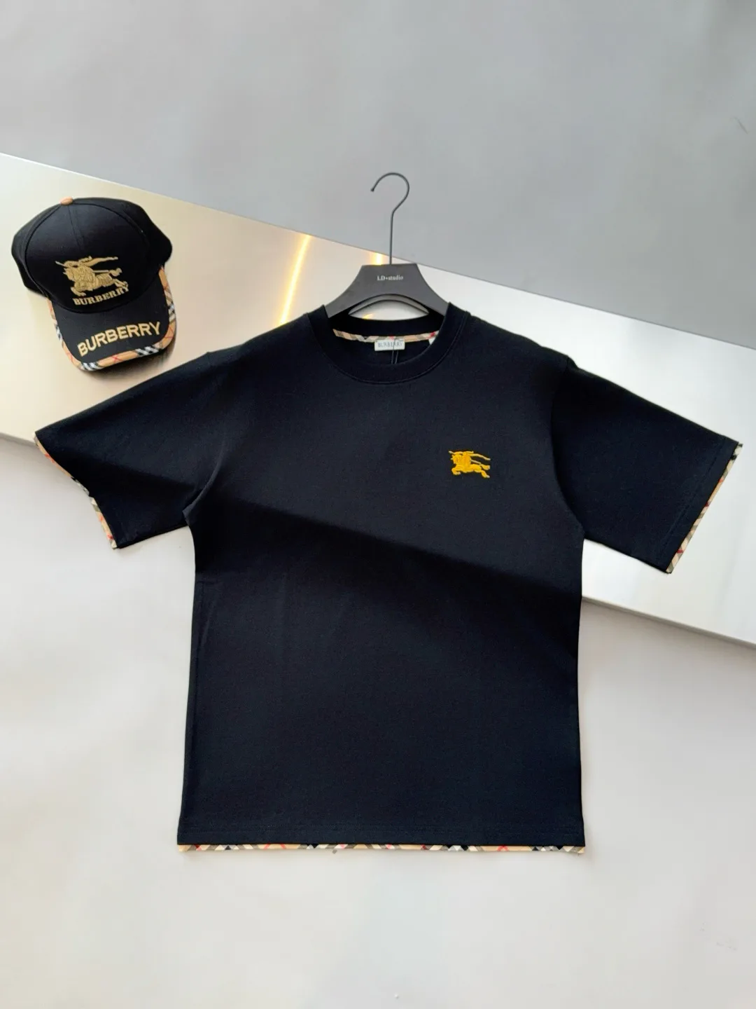 Футболки Женские Burberry 10151624