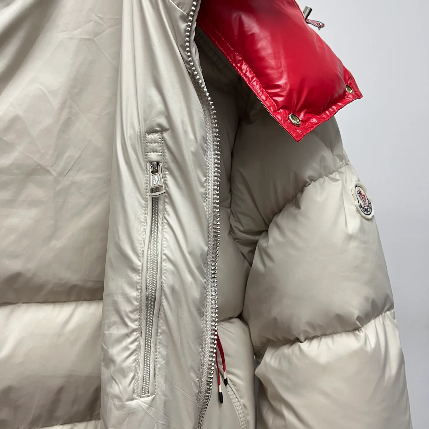 Куртки И Пуховики Женские Moncler 18615245