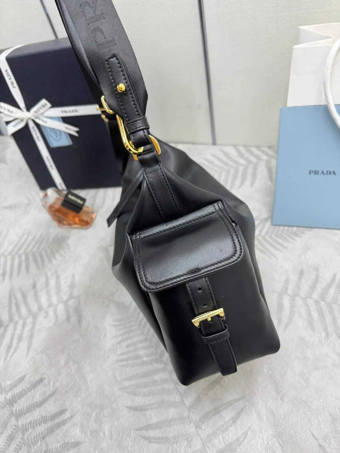 Сумки На Ремне Женские Prada 12583872