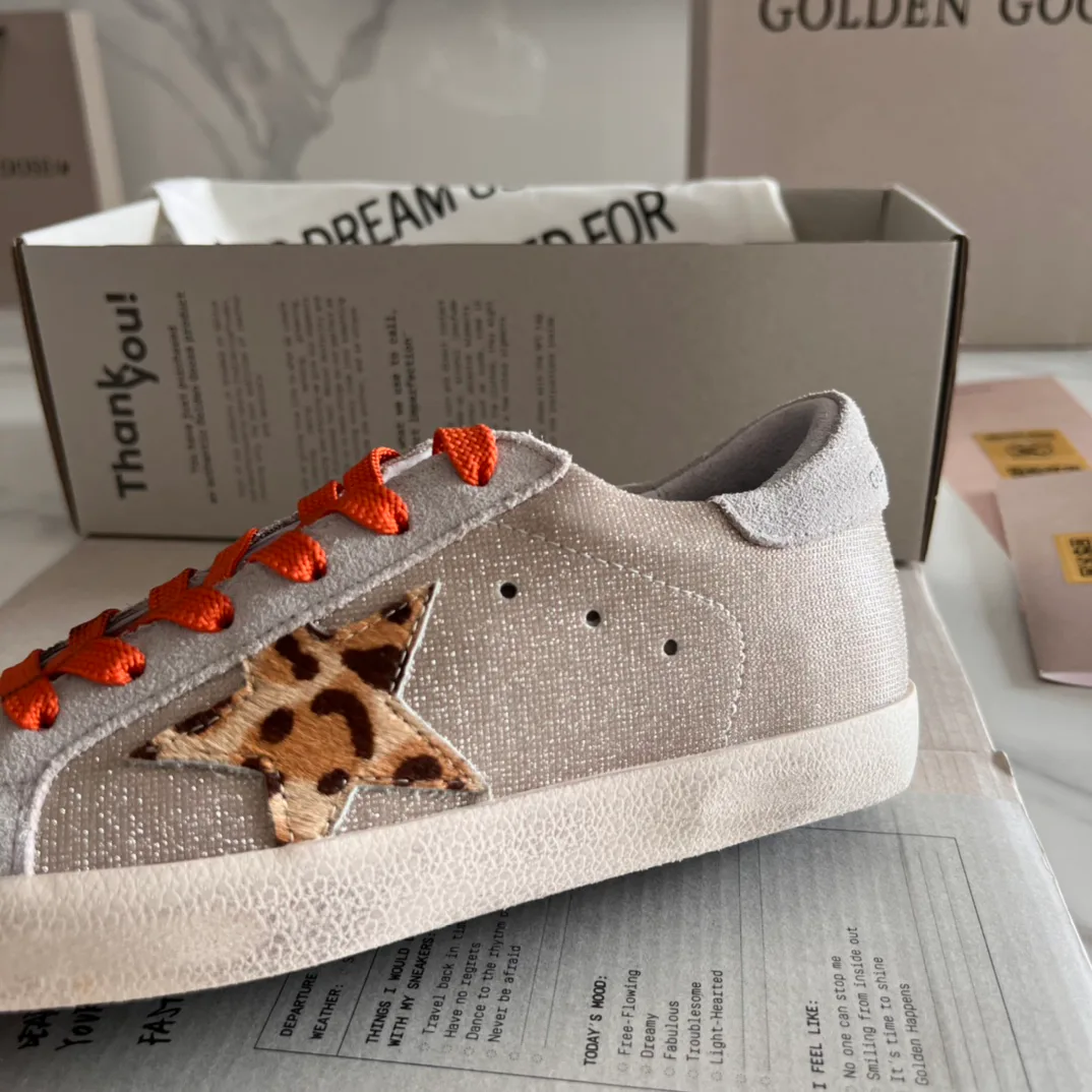 Кроссовки Женские Golden Goose 16995661