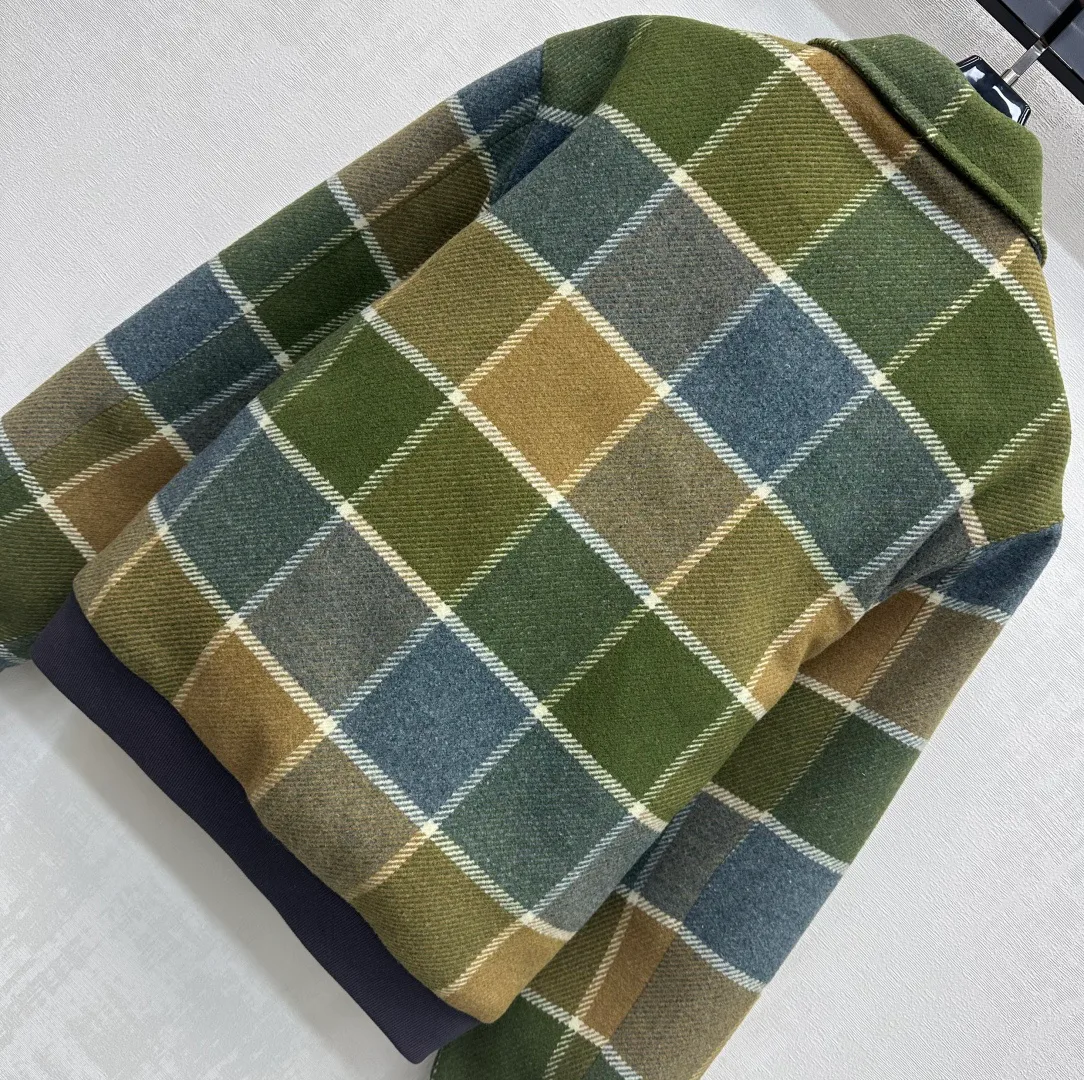 Куртки И Пуховики Женские Miu Miu 747043
