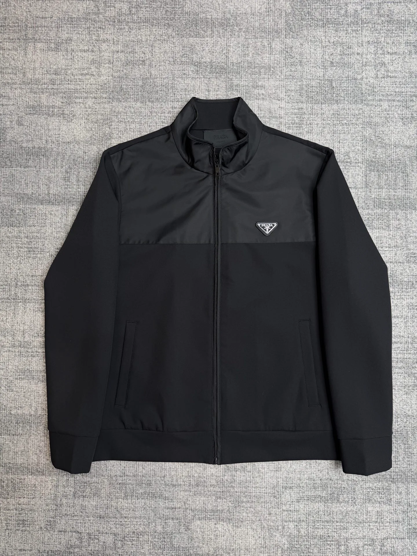 Куртки И Пуховики Мужские Prada 17915402