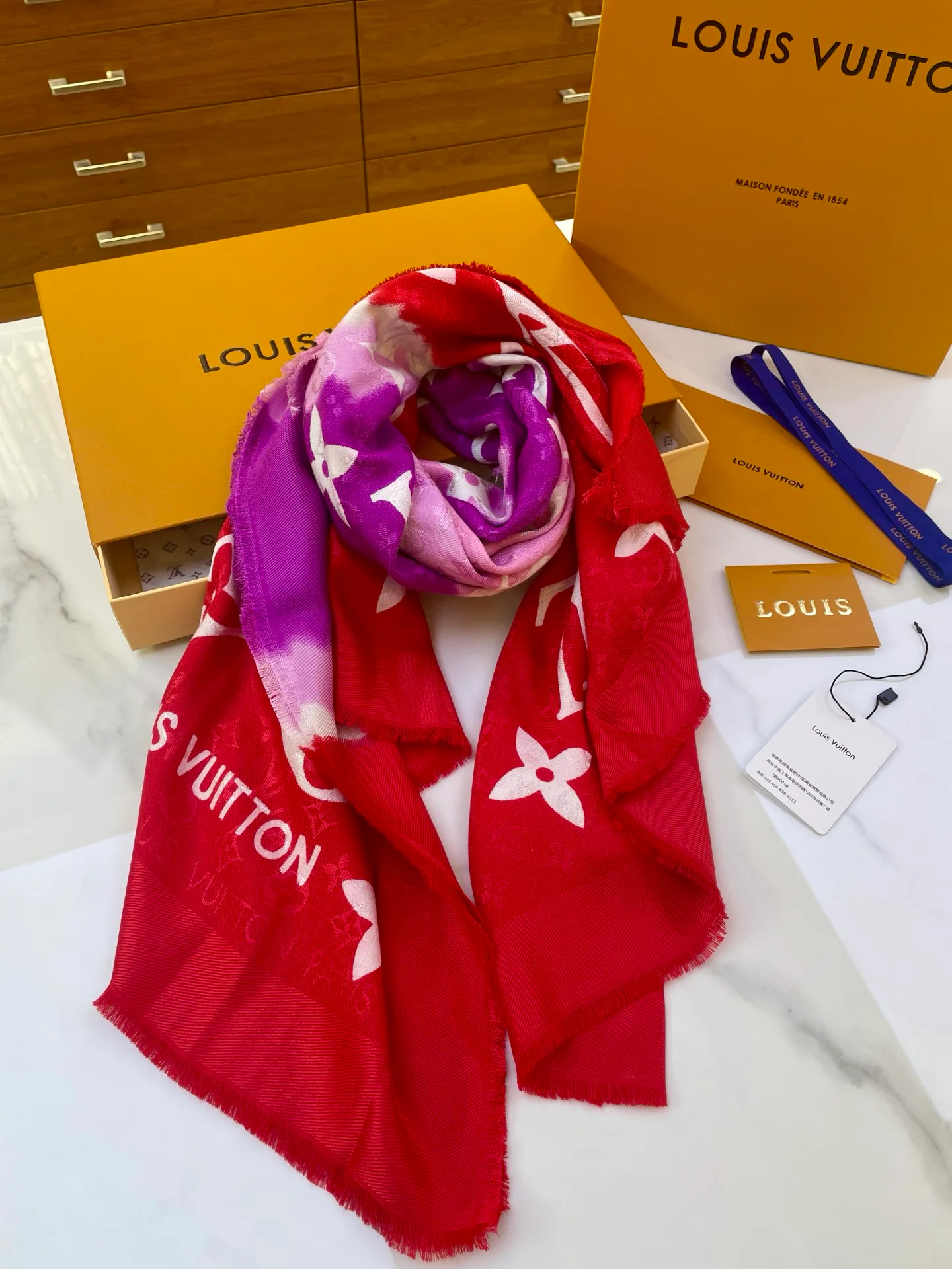 Шарфы Louis Vuitton 4874455