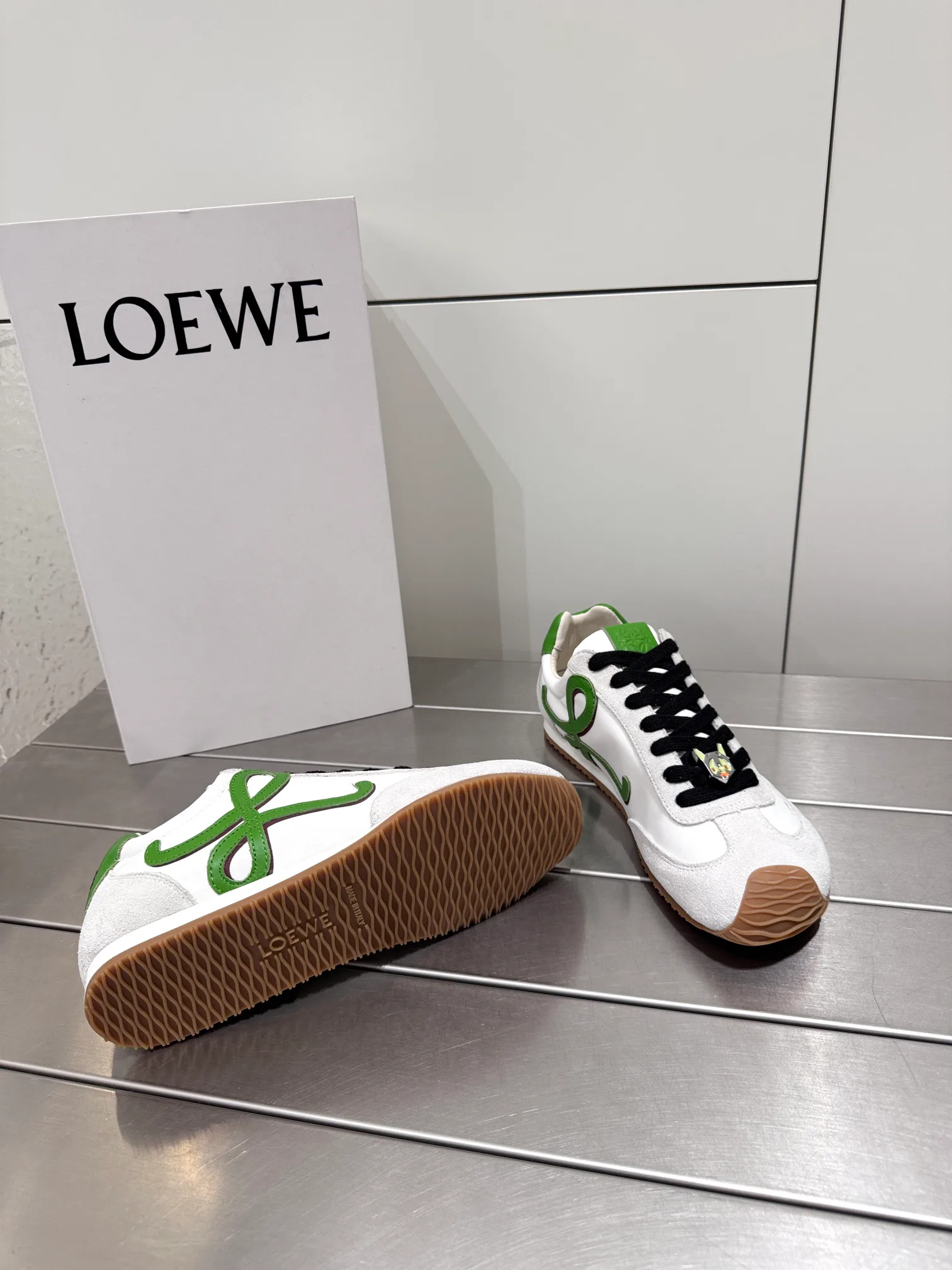 Кроссовки Женские Loewe 11250633